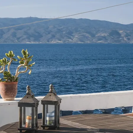 Lotus Sweet Hydra * Hydra (Saronic Islands)